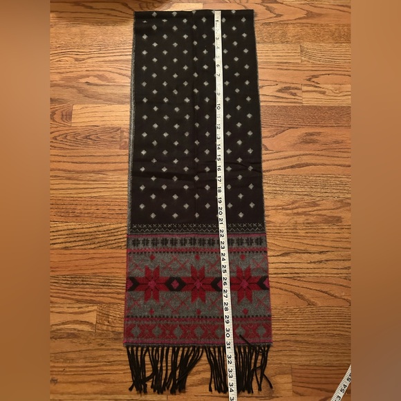 Merona Men's Rustic Outdoorsy Patterned Black Grey Red Winter Fringed Scarf - Picture 5 of 9